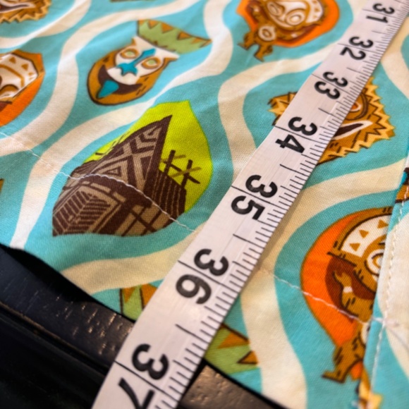 Walt Disney World 50th Anniversary Polynesian Resort Tiki Adult Camp Shirt - Picture 6 of 6